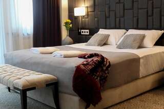Отель Hotel Orhideea Негрешти-Оаш Двухместный номер с 1 кроватью и балконом-2